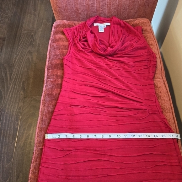 Max Studio Ruched & Textured Stretch Red Sleeveless Cowl Neck Sheath Dress Sz. S - Picture 9 of 10